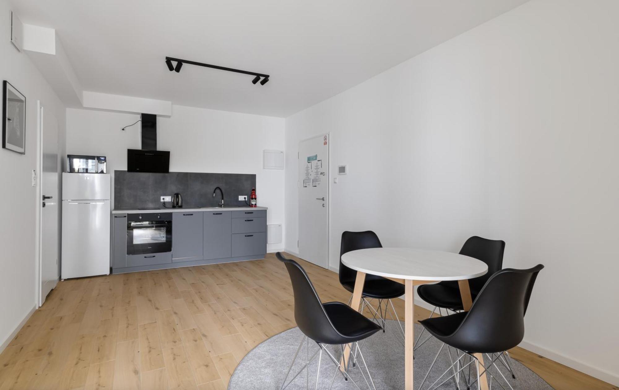 Poznan Apartments Towarowa Exterior photo